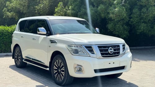 Nissan Patrol Nissan patrol 2010 V8 big engine Gcc Full options