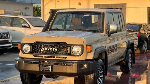 Toyota Land Cruiser Pick Up 4.0L Double Cab TOYOTA LAND CRUISER (70 SERIES) (GRI79) 4.0L Pick-up 4WD 4 Doors