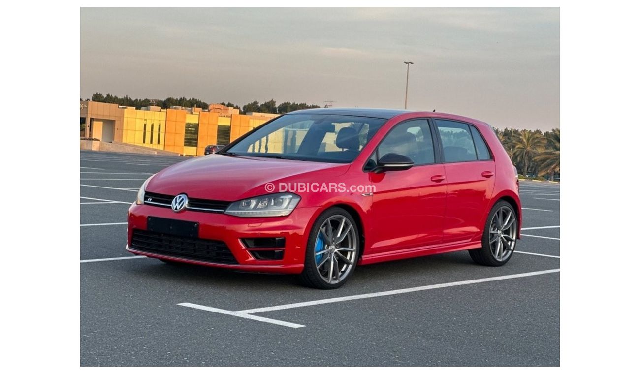 Volkswagen Golf MODEL 2015 GCC CAR PERFECT CONDITION FULL OPTION PANORAMIC ROOF LEATHER SEATS