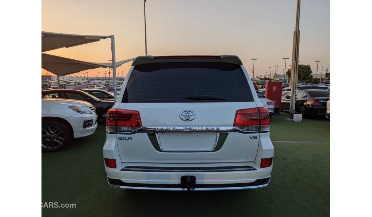 Toyota Land Cruiser 2014 Toyota Land Cruiser GXR (J200), 5dr SUV, 4L 6cyl Petrol, Automatic, Four Wheel Drive. clean car