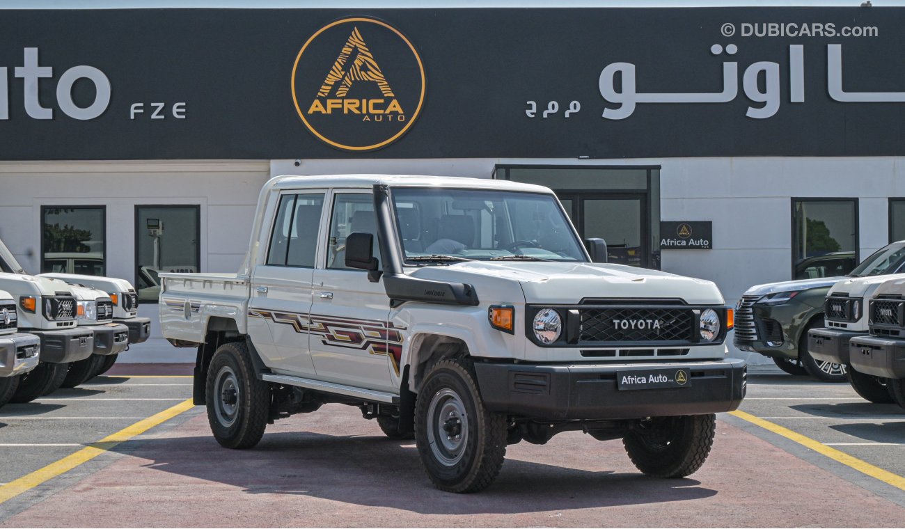 Toyota Land Cruiser 79 DC 4.0L MT YM 2024