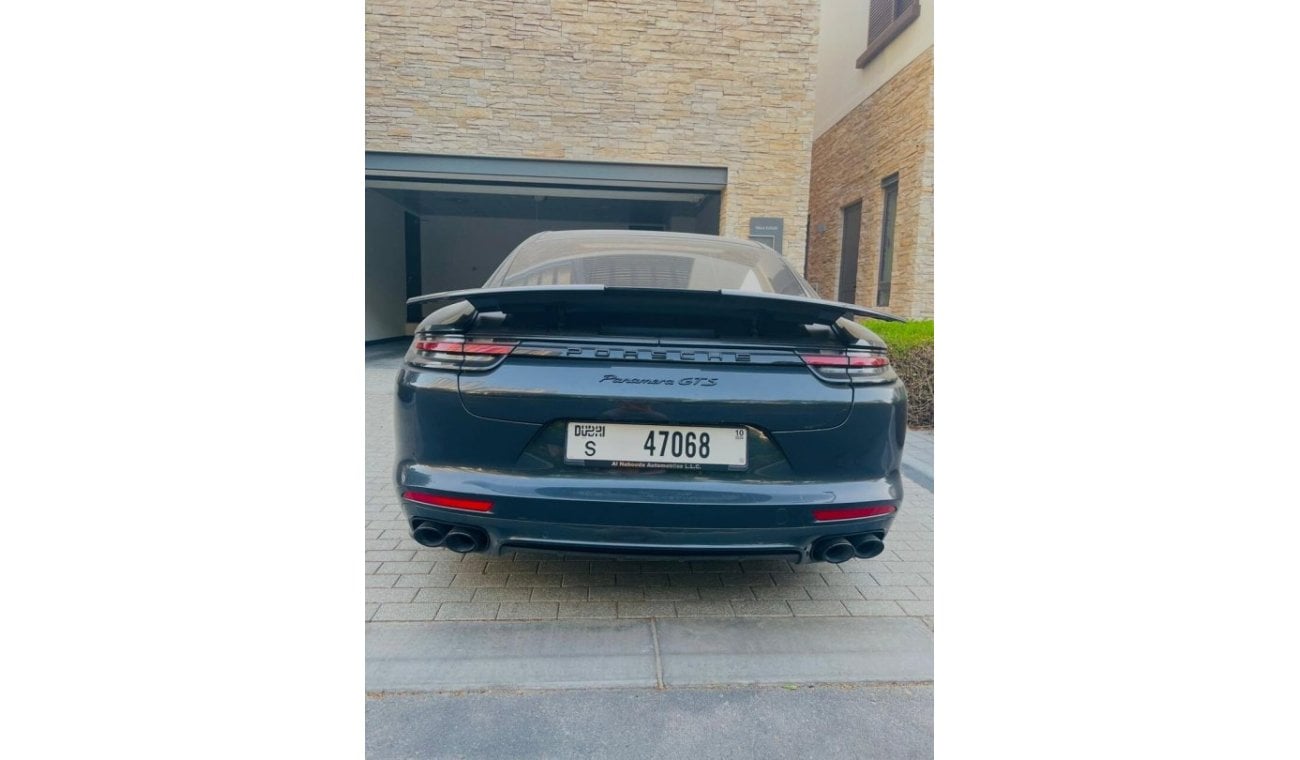 Porsche Panamera AWD