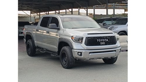 Toyota Tundra Crewmax Limited بلاتينيوم TRD