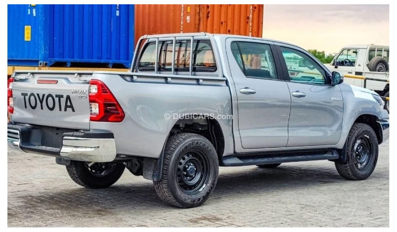 تويوتا هيلوكس 2.4L MT DIESEL 2023