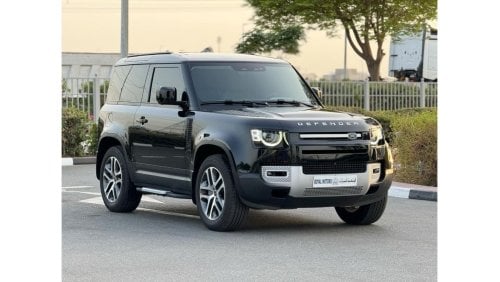 Land Rover Defender GCC SPEC UNDER WARRANTY AND SERVICE CONTRACT