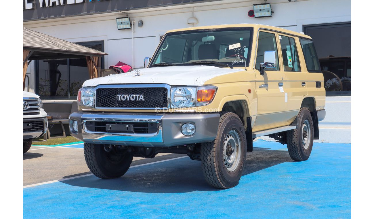 Toyota Land Cruiser Hard Top TOYOTA LAND CRUISER HARD TOP 5DOORS 4.0L 2023 Engine 4.0L Model 2023 Drive 4WD (EXPORT)