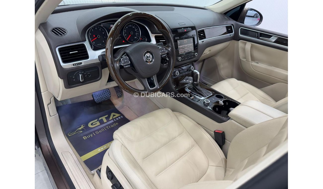 فولكس واجن طوارق 2015 Volkswagen Touareg, Excellent Condition, Service History, GCC