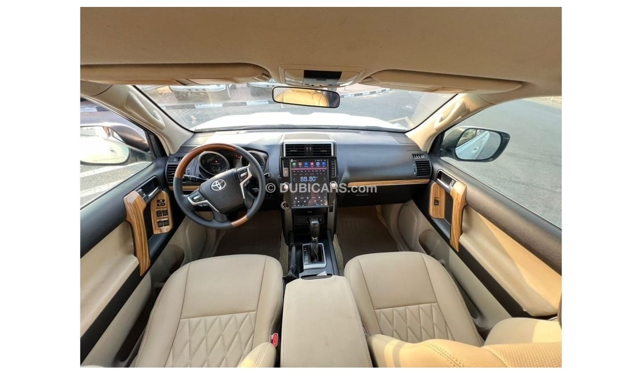 تويوتا برادو 2010 Toyota Prado TXL 4.0L V6 - 2023 Modification - 7 Seater With Cool Box Push Start - UAE PASS