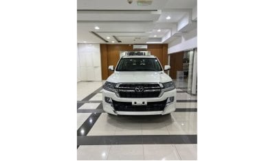 تويوتا لاند كروزر Toyota Land Cruiser VXR 5.7