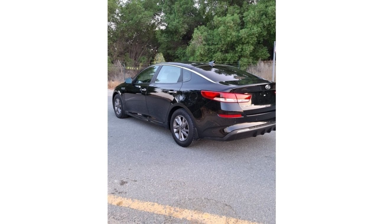 Kia Optima Kia Optima American, accident-free, in excellent condition inside and out