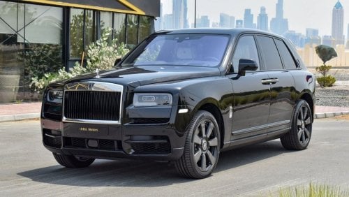 رولز رويس كولينان 2024 Rolls-Royce Cullinan Silver Badge - VIP seats - starlight - head-up -Brand New