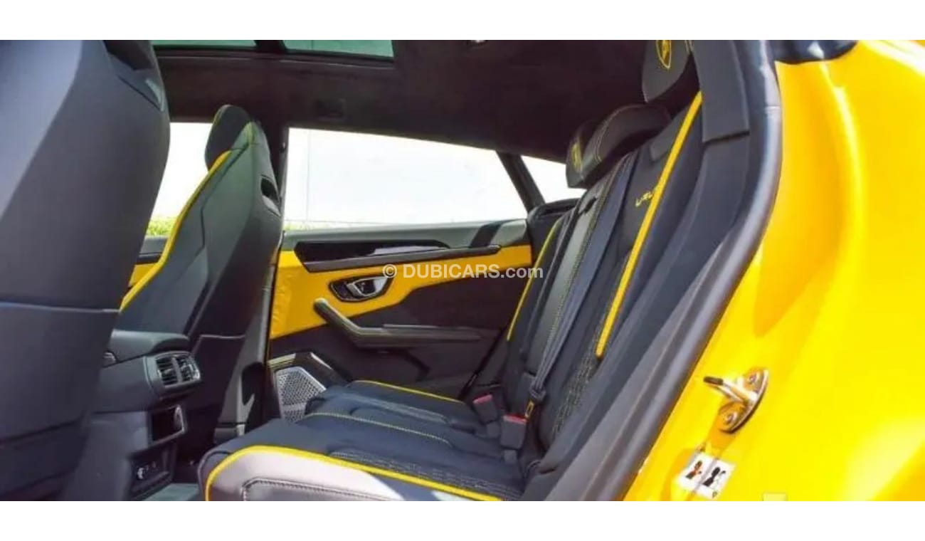 Lamborghini Urus 4.0L TWIN-TURBO V8 2023