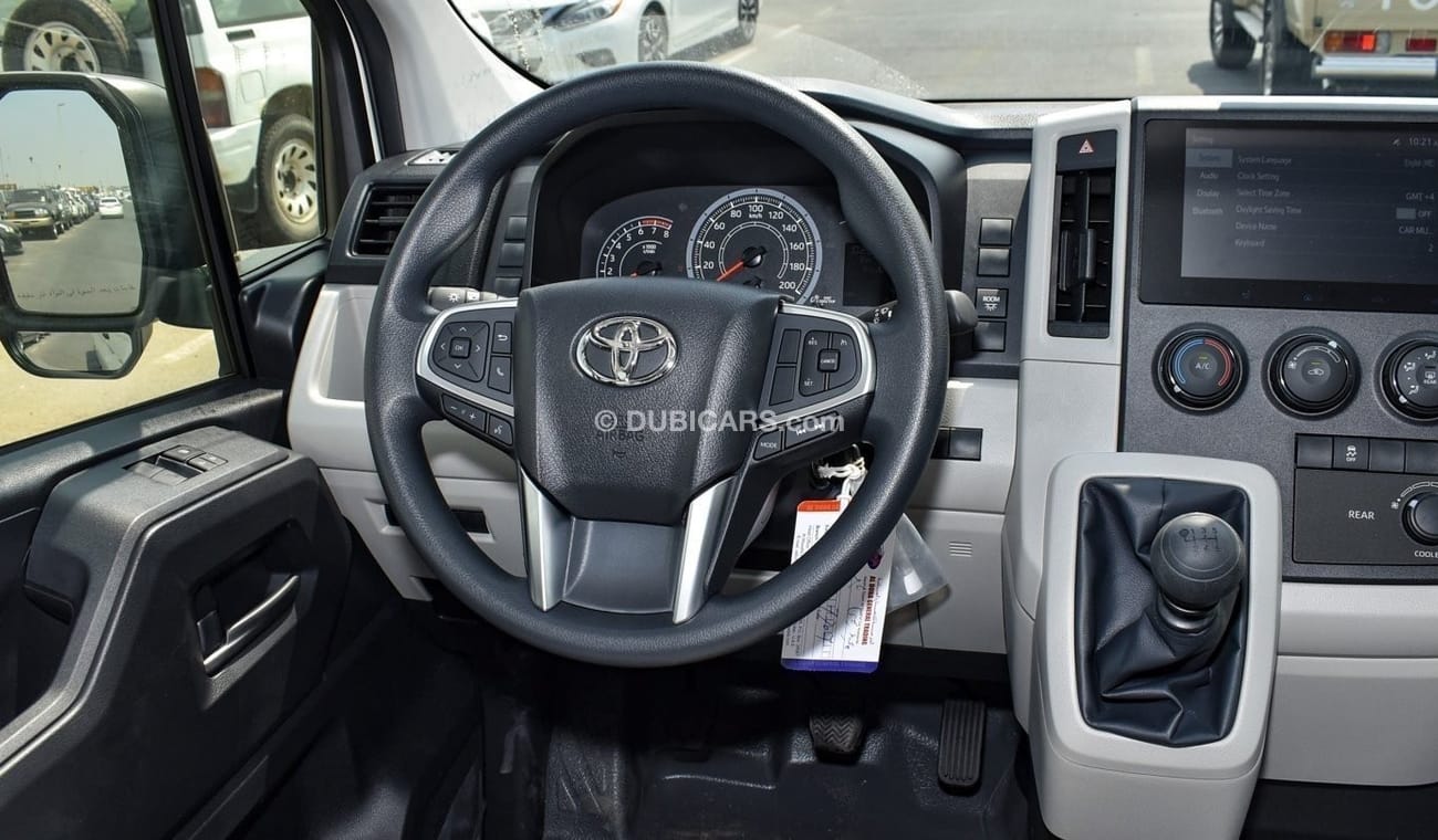 Toyota Hiace Toyota Haice 3.5 passenger 13 seater Model 2025 Al-Futtaim specifications