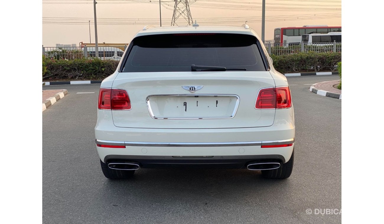 Bentley Bentayga Std GCC SPEC NEAT AND CLEAN