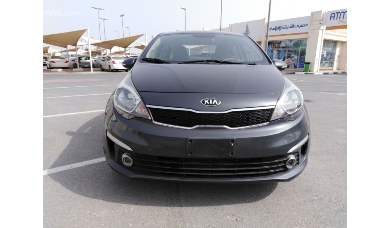 Kia Rio Kia Rio 2016 gcc very celen car