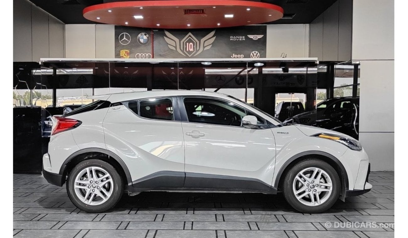 تويوتا CHR AED 1,300 P.M | 2020 TOYOTA C-HR HYBRID GX 1.8 L | GCC | LOW KM | UNDER WARRANTY