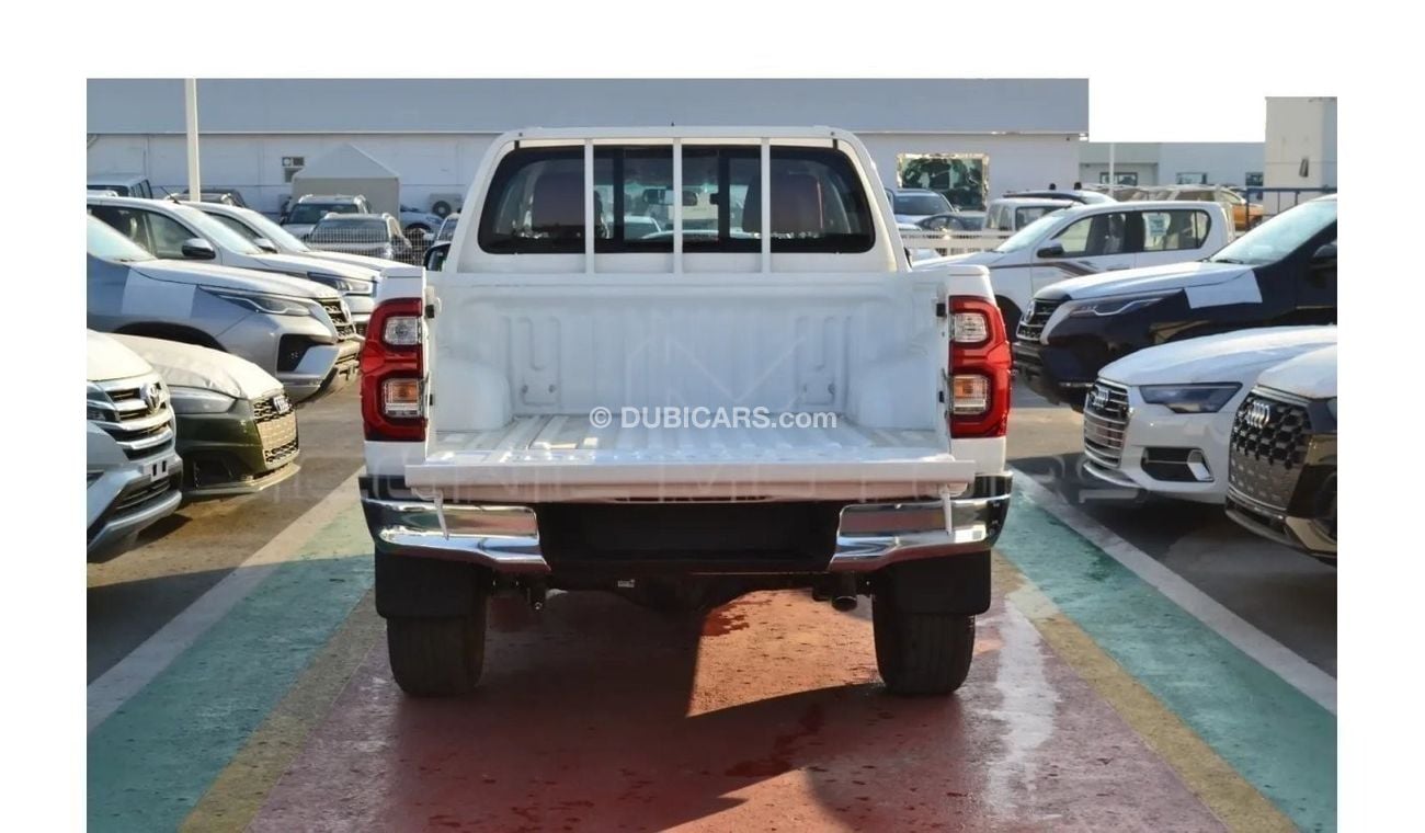 Toyota Hilux 2024 TOYOTA HILUX DC 2.7L PETROL M/T SR5 4X4 GLX