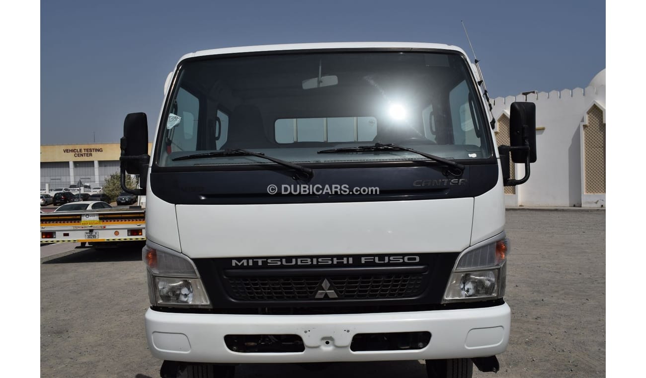 Mitsubishi Canter Mitsubishi Canter 4x4 D/ C pick up, model:2016. Excellent condition