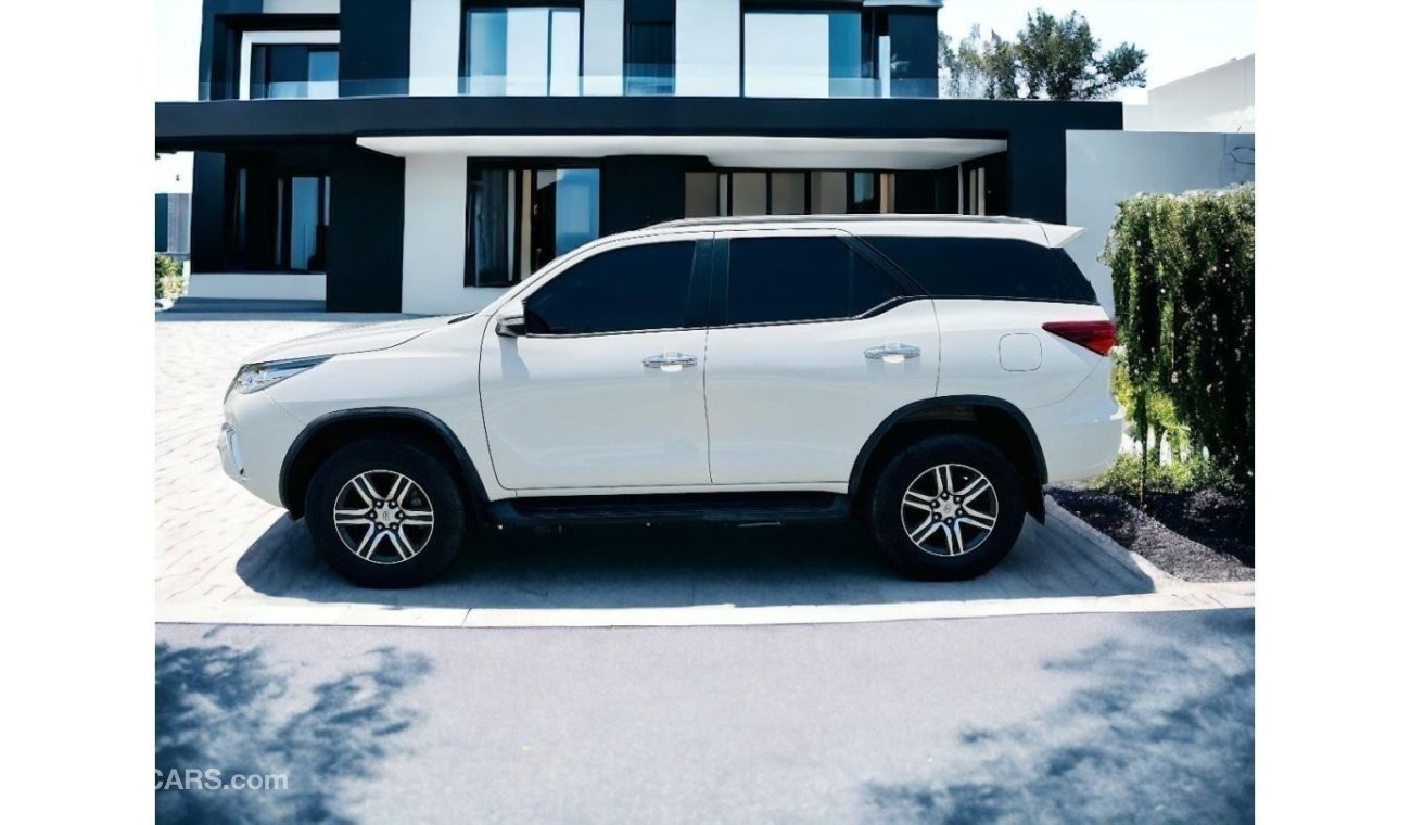 تويوتا فورتونر EXR AED 1340 PM | TOYOTA FORTUNER 2.7L V4 | LOW MILEAGE | MINT CONDITION | BEAUTIFUL INTERIOR