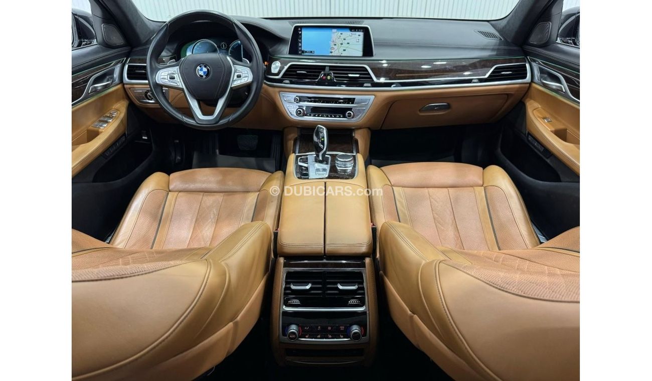 بي أم دبليو 740Li 2016 BMW 740Li Executive, Feb 2025 Warranty, Full Service History, Fully Loaded, GCC