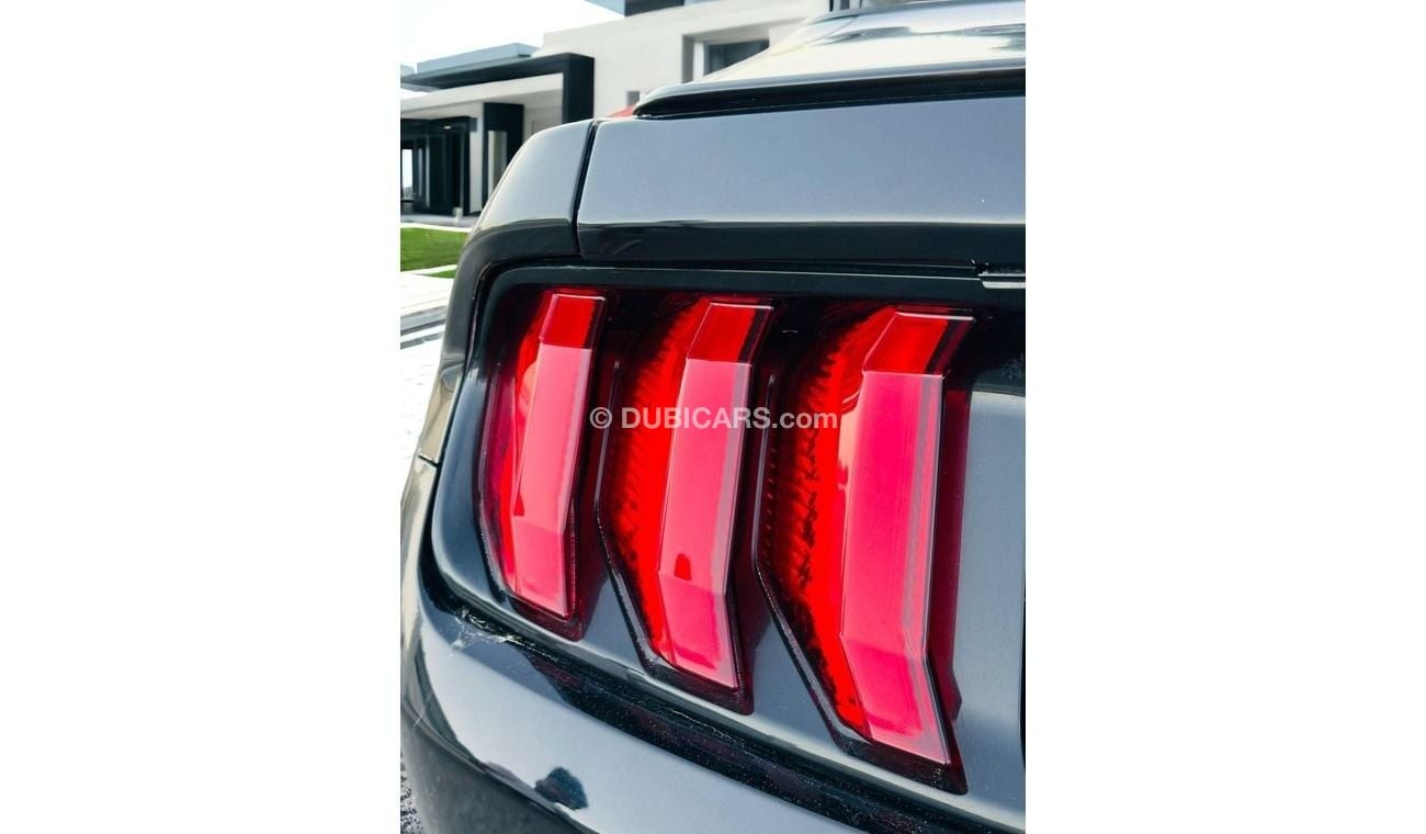 Ford Mustang AED 1,350 PM | FORD MUSTANG PREMIUM 5.0 GT V8 | CLEAN TITLE | SOFT TOP CONVERTIBLE | 0% DOWNPAYMENT