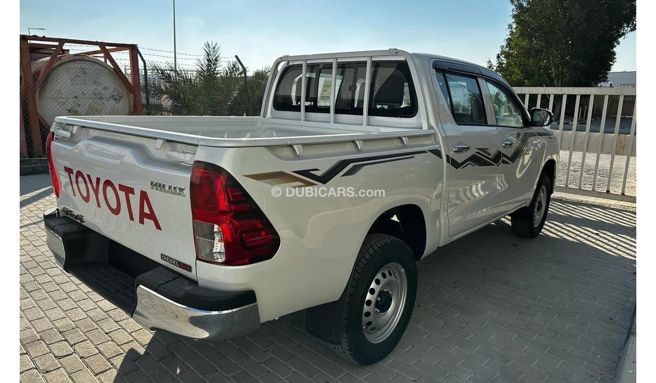 تويوتا هيلوكس 2024 Toyota Hilux Power Window 6-Seater 2.4L 4-Cyl Diesel M/T 4x4 Only For Export