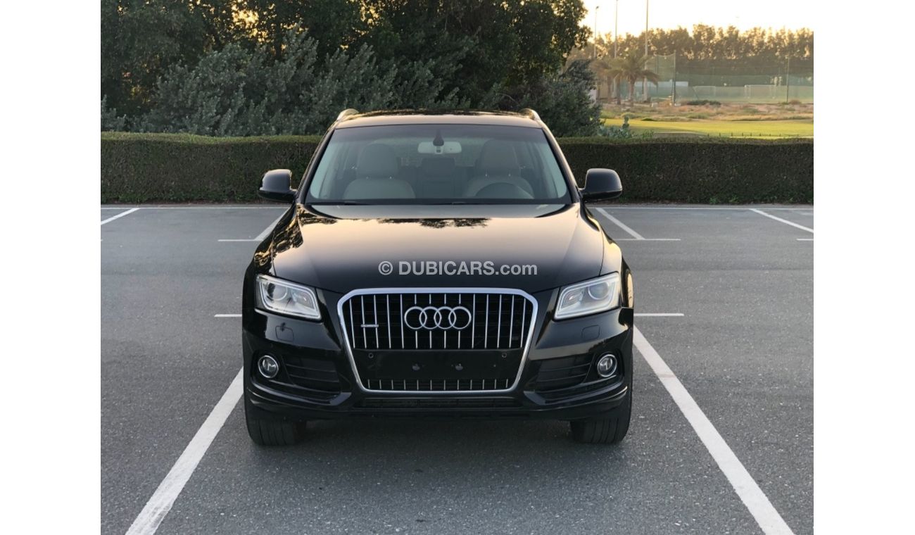 Audi Q5 40 TFSI S-Line MODEL 2015 GCC CAR PER  CONDITION INSIDE AND OUTSIDE  FULL ELECTRIC CONTROL STEERING 