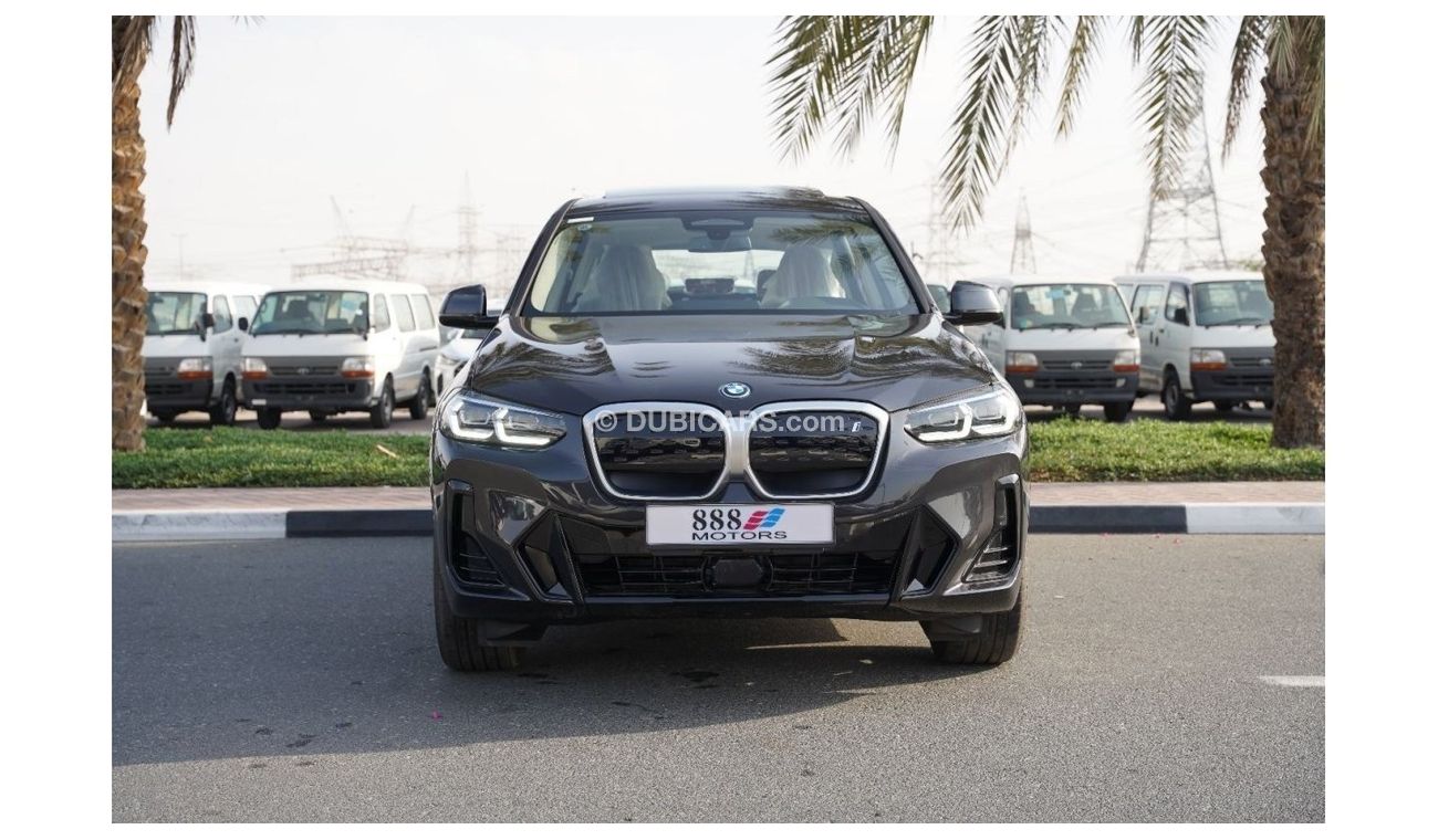 بي أم دبليو iX3 2024 BMW ix3 M-sport med options gray 0Km