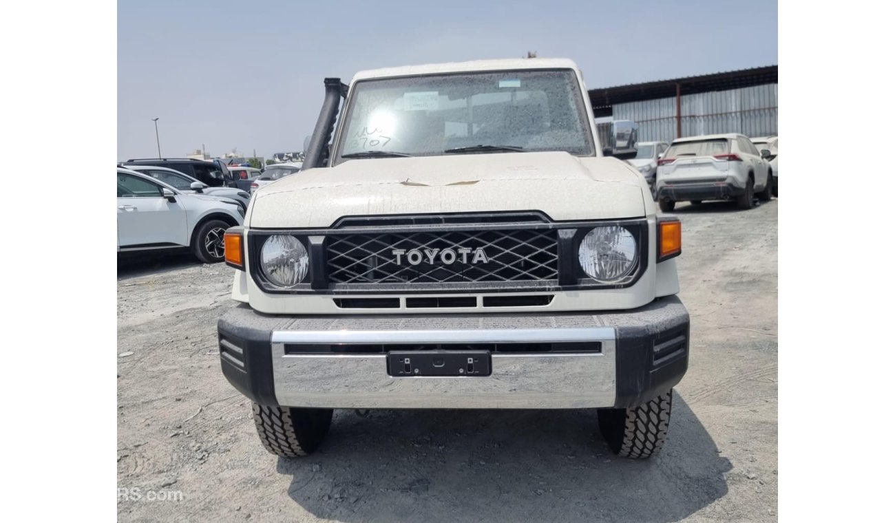 تويوتا لاند كروزر بيك آب Toyota Land Cruiser 79 Single Cab V8 4.5L Diesel 2024YM