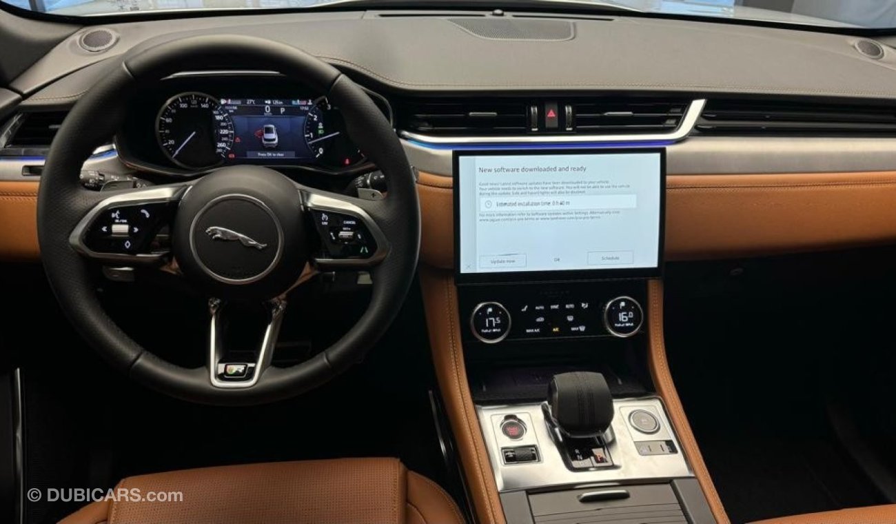 Jaguar F-Pace Jaguar f-pace Gcc warranty 0km