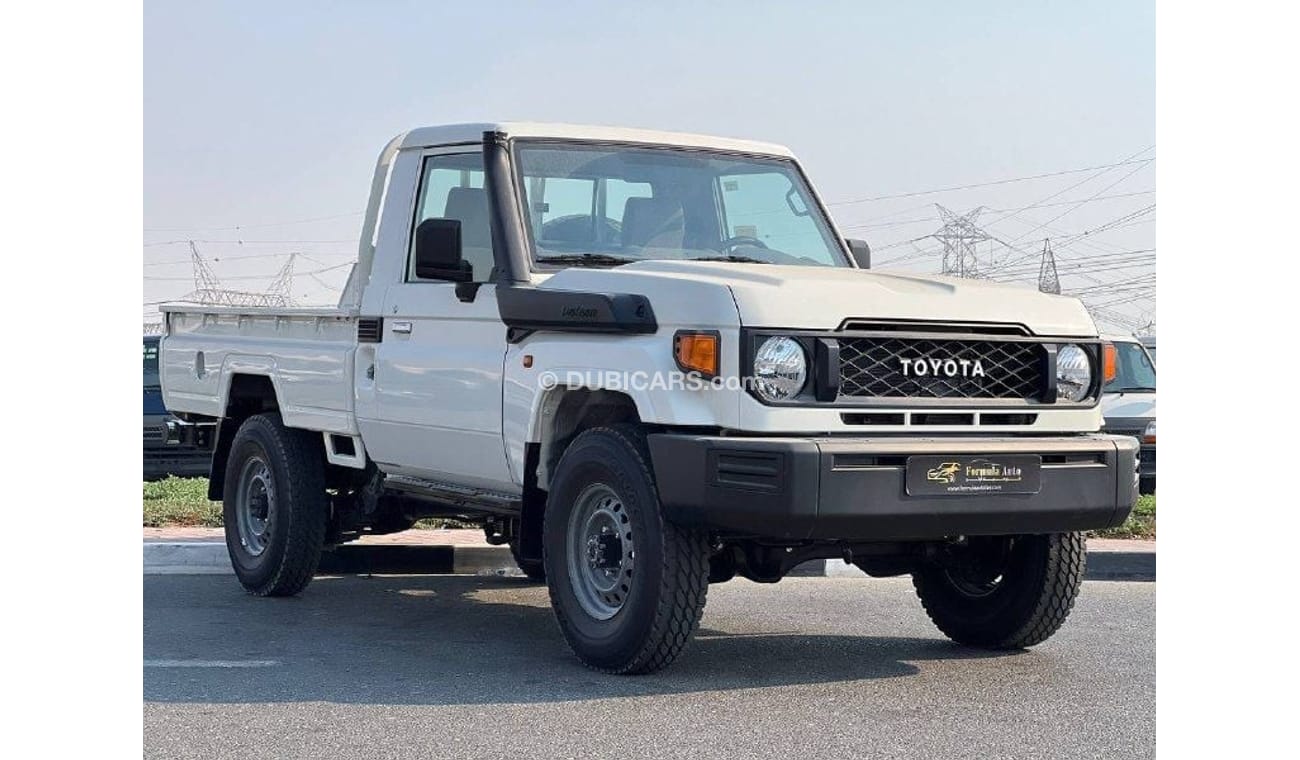 Toyota Land Cruiser Pick Up LC79 S/C 4.5L V8 DSL M/T //2024// STANDER OPTION WITH COOL BOX , AIR COMPRESSOR , WIRELESS CHARGER /