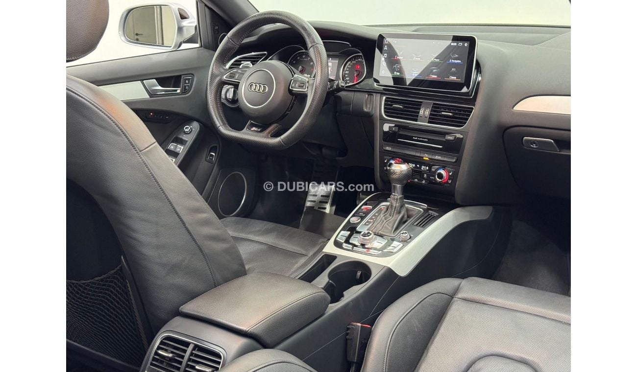 أودي RS4 2014 Audi RS4 Quattro, Full service History, Full Options, Low Kms, GCC