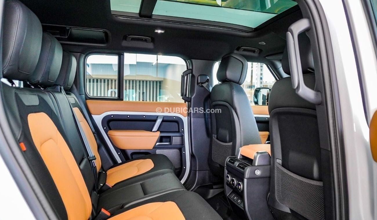 لاند روفر ديفندر 110 X-Dynamic HSE P400 3.0L Land Rover Defender 110 HSE X-Dynamic P400 | Black Pack Edition - 7seat