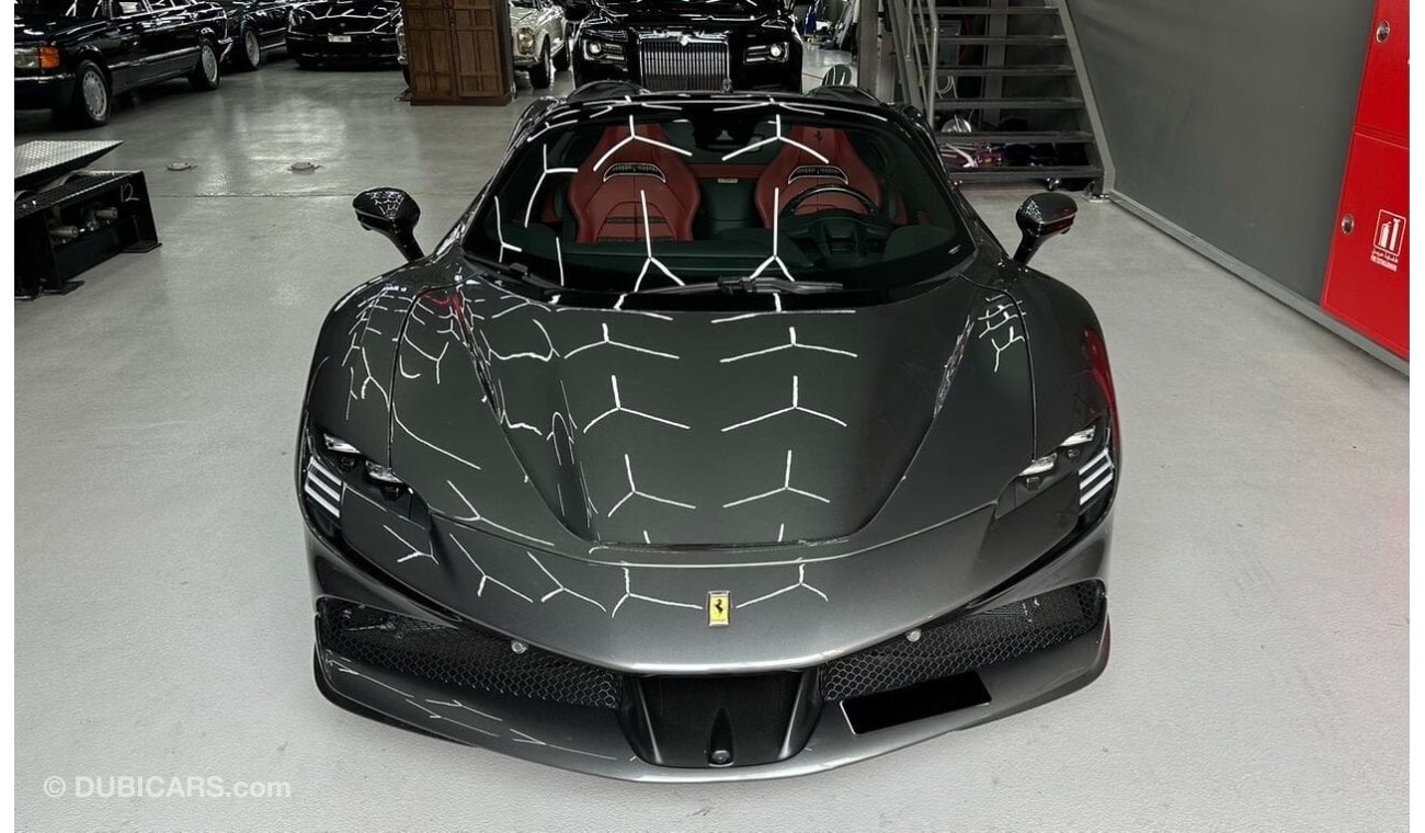 فيراري SF90 سبيدر FERRARI SF90 Spider Hybrid 4.0L twinturbo V8 769 hp