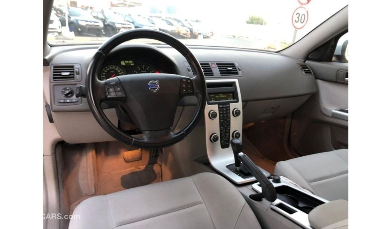 فولفو S40 VOLVO S40 2012 GCC PERFECT CONDITION