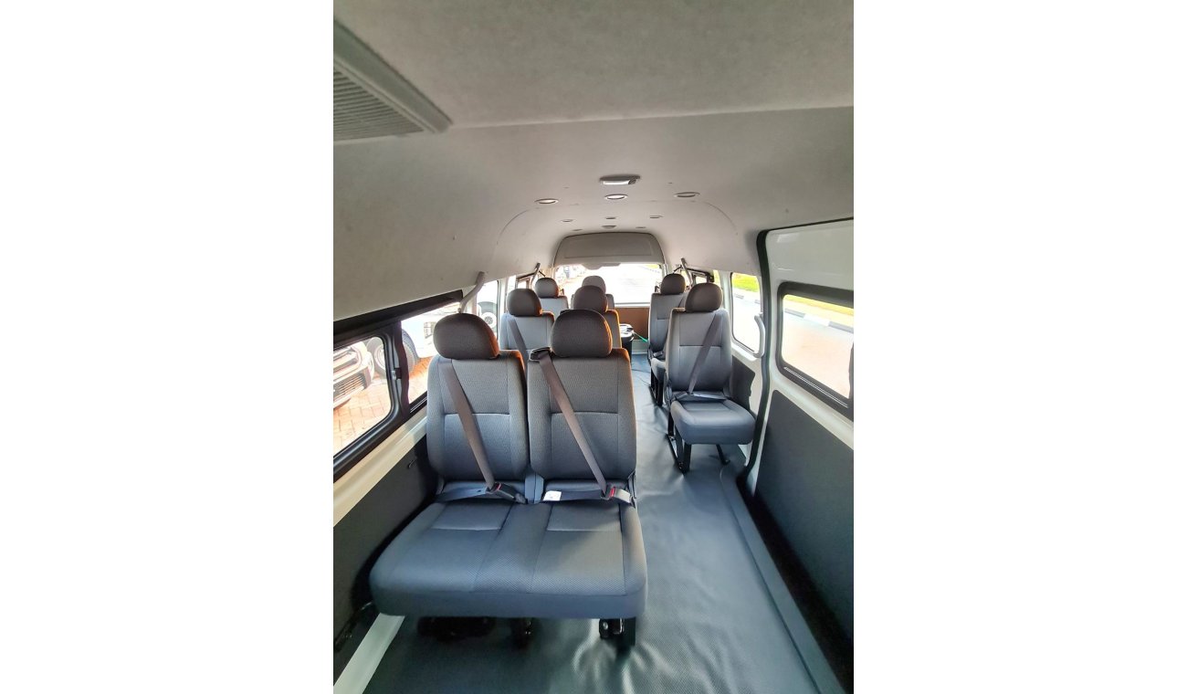 Toyota Hiace High Roof