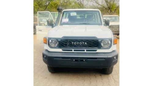 Toyota Land Cruiser Hard Top 76 4.2L DIESEL 6 CYLINDER MANUAL TRANSMISSION ( ONLY FOR AFRICA)