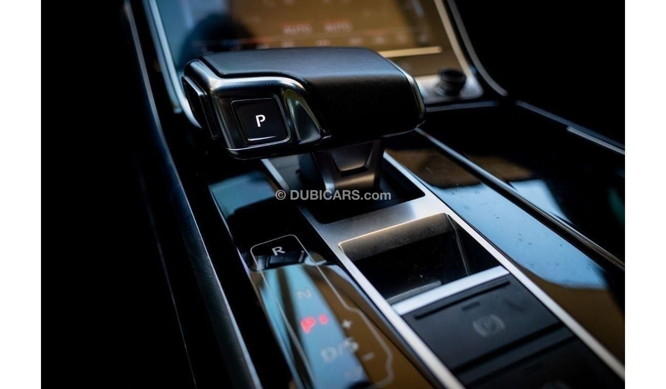 أودي A8 L 60 TFSI Quattro 4.0L (454 HP) Audi A8L 60TFSI Quattro 2020 GCC (The viewing is available by appoin