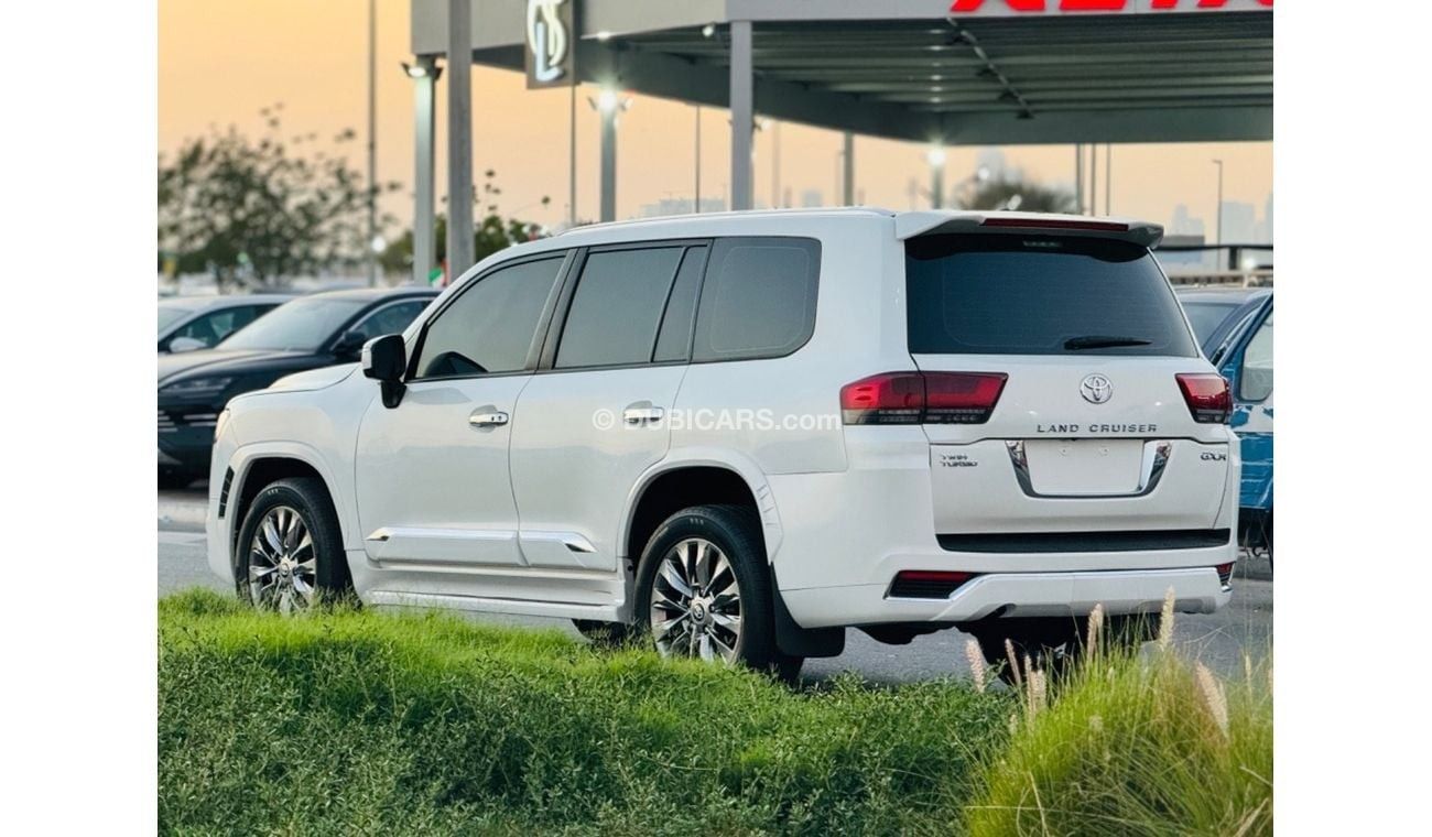 تويوتا لاند كروزر Toyota Land Cruiser 2012 model v6 white color facelift to 2023