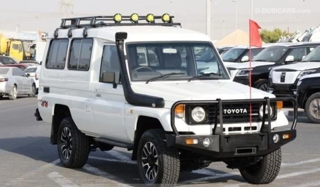 تويوتا لاند كروزر هارد توب 1992 TOYOTA LAND CRUISER FULLY LOADED 3 DOOR