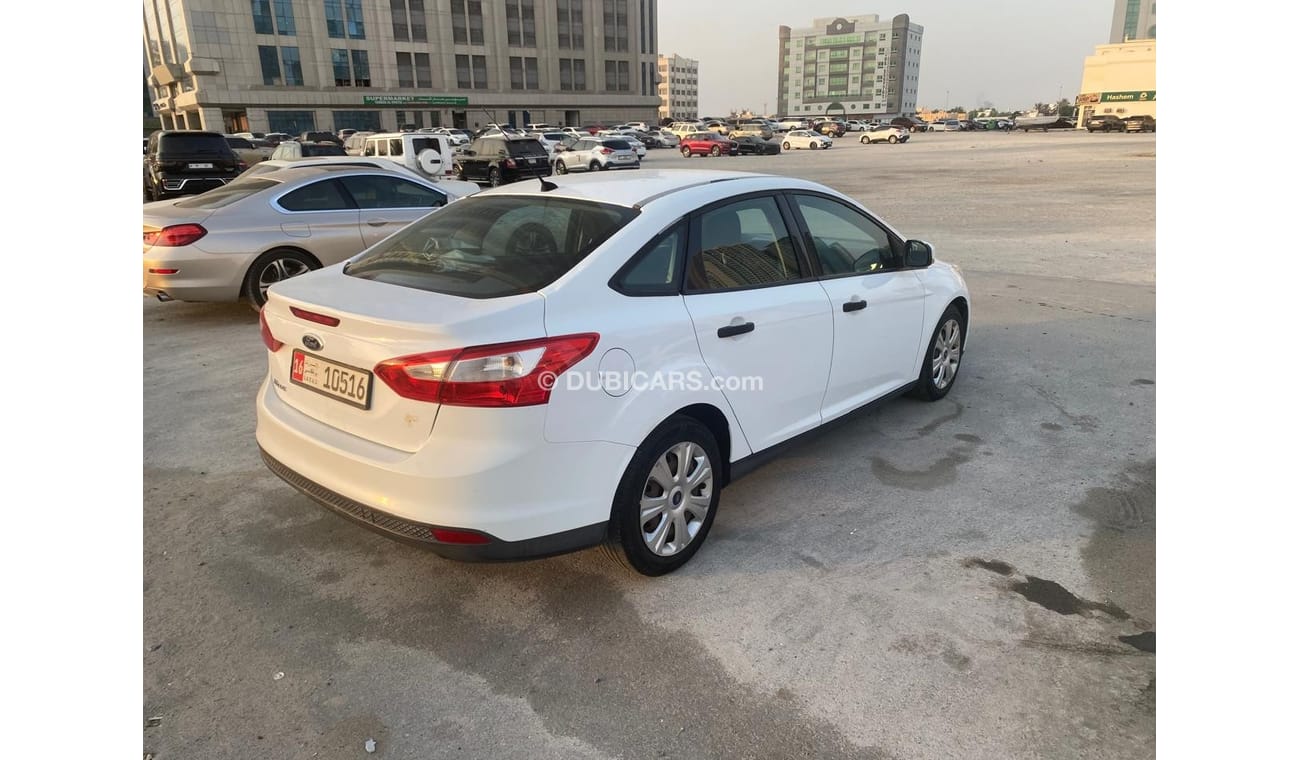 Ford Focus Ambiente 1.6L Hatchback