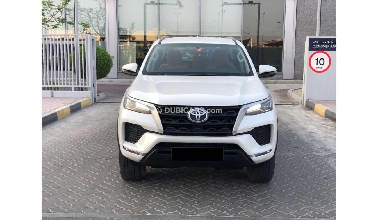 Used Toyota Fortuner EXR GCC V4 2021 for sale in Sharjah - 671182