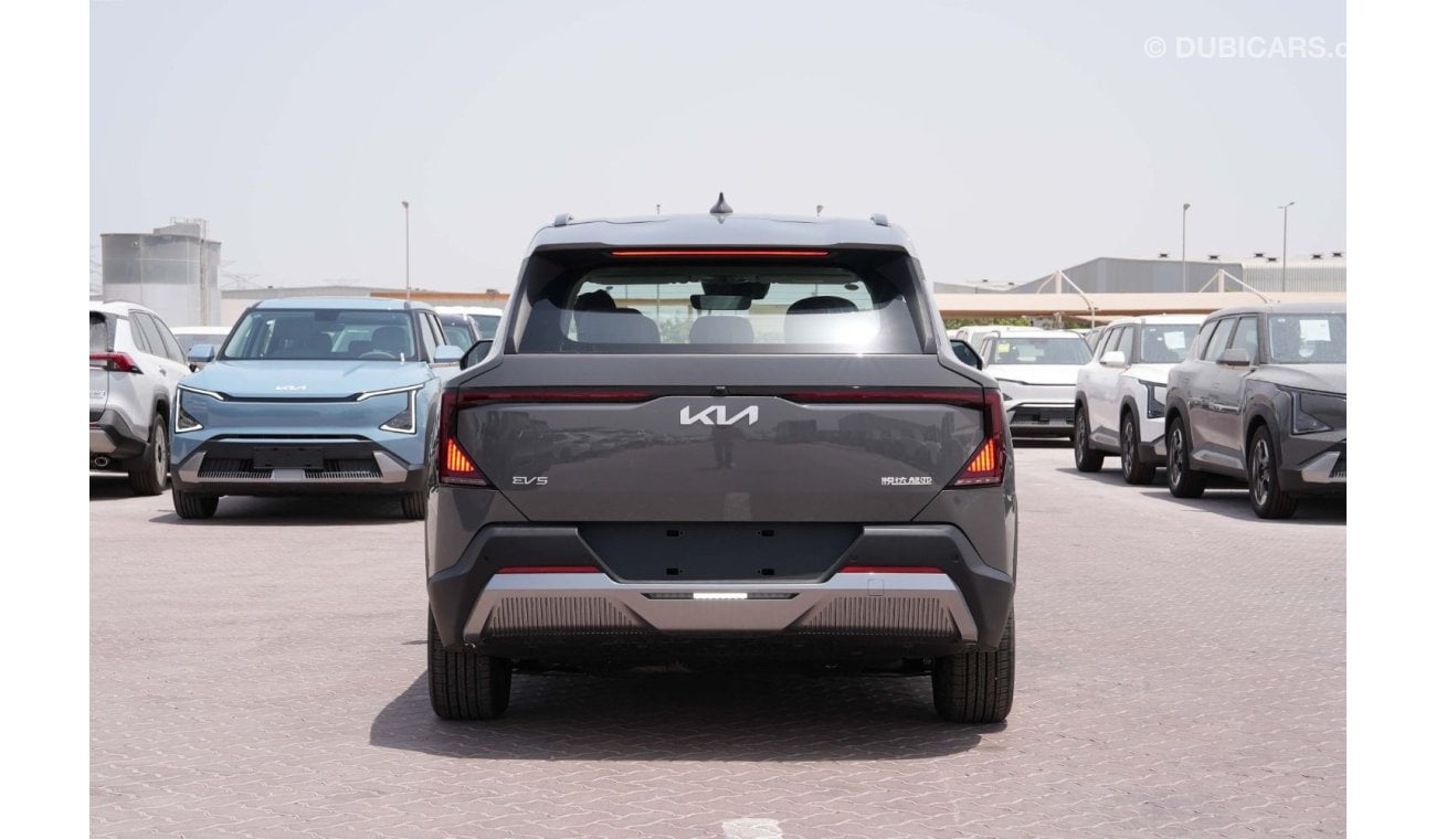 كيا EV5 2023 KIA EV5 LAND 530 - رمادي من الداخل رمادي | للتصدير فقط