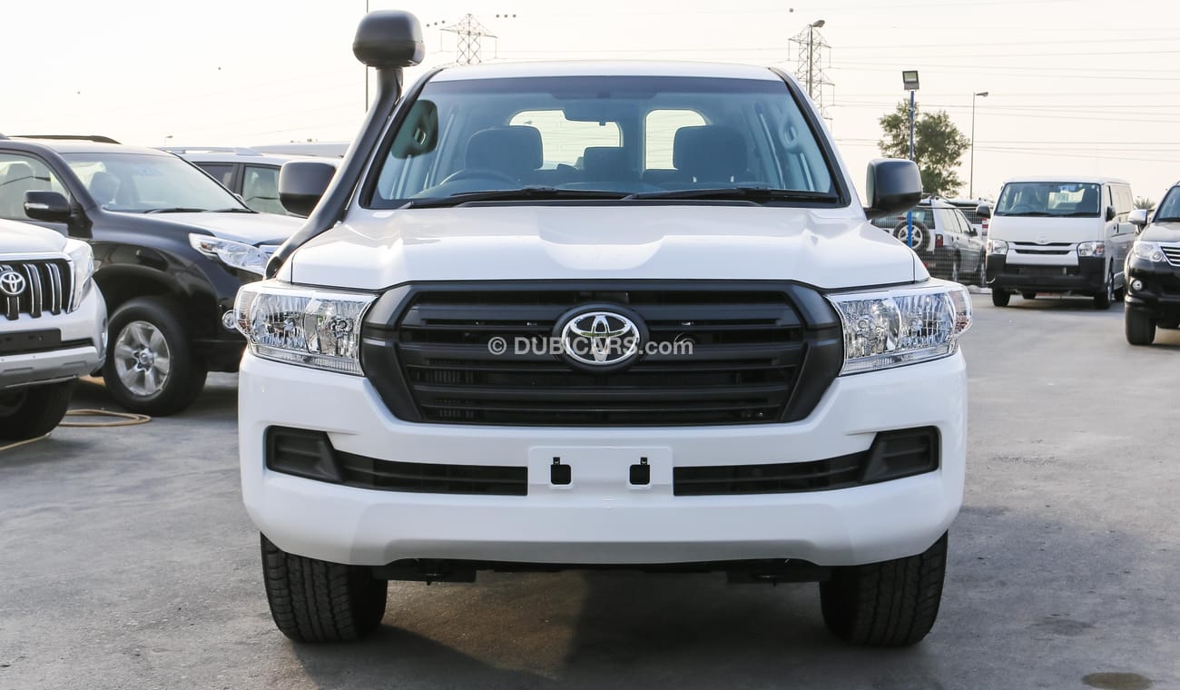 Toyota Land Cruiser V8 GX White Diesel Right Hand Drive