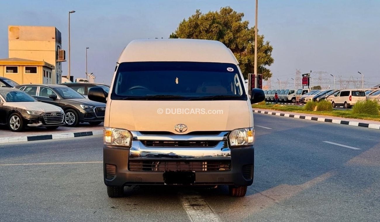 تويوتا هاياس Commuter GLX High Roof 2.7L M/T