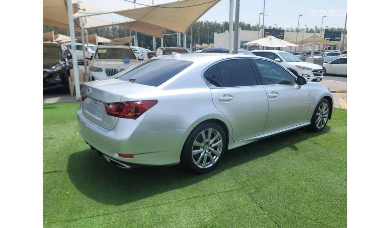 لكزس GS 350 بلاتينوم