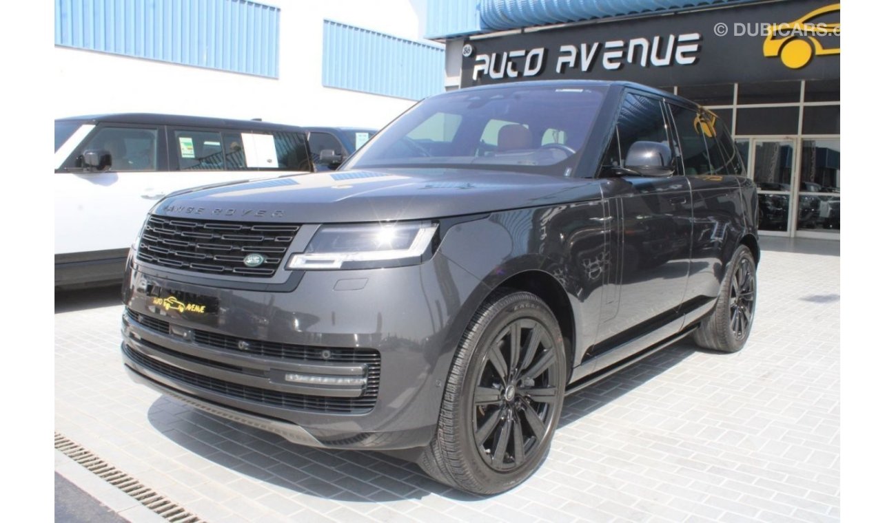 Land Rover Range Rover Vogue GCC SPECS - UNDER WARRANTY AND SERVICE