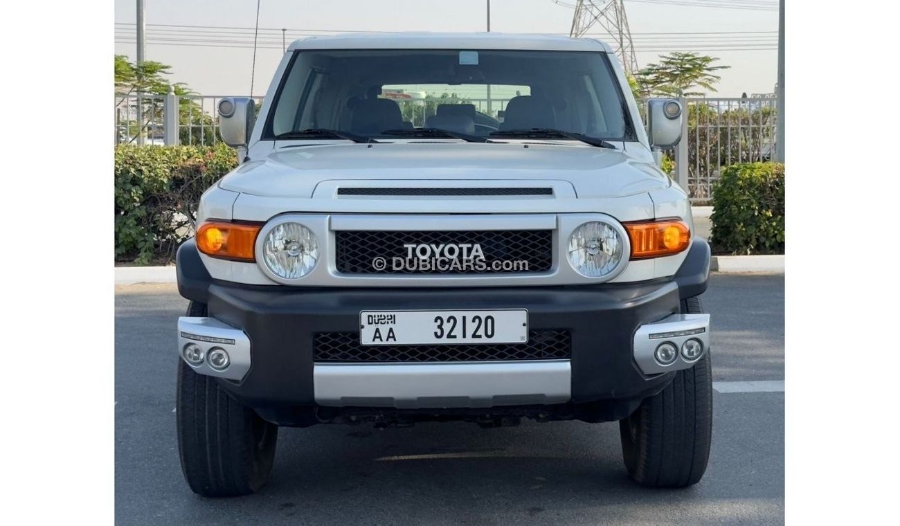 Toyota FJ Cruiser Toyota Land Cruiser VXR MODEL 2014 KM 49000 NO ACCDEINT NO PAINT