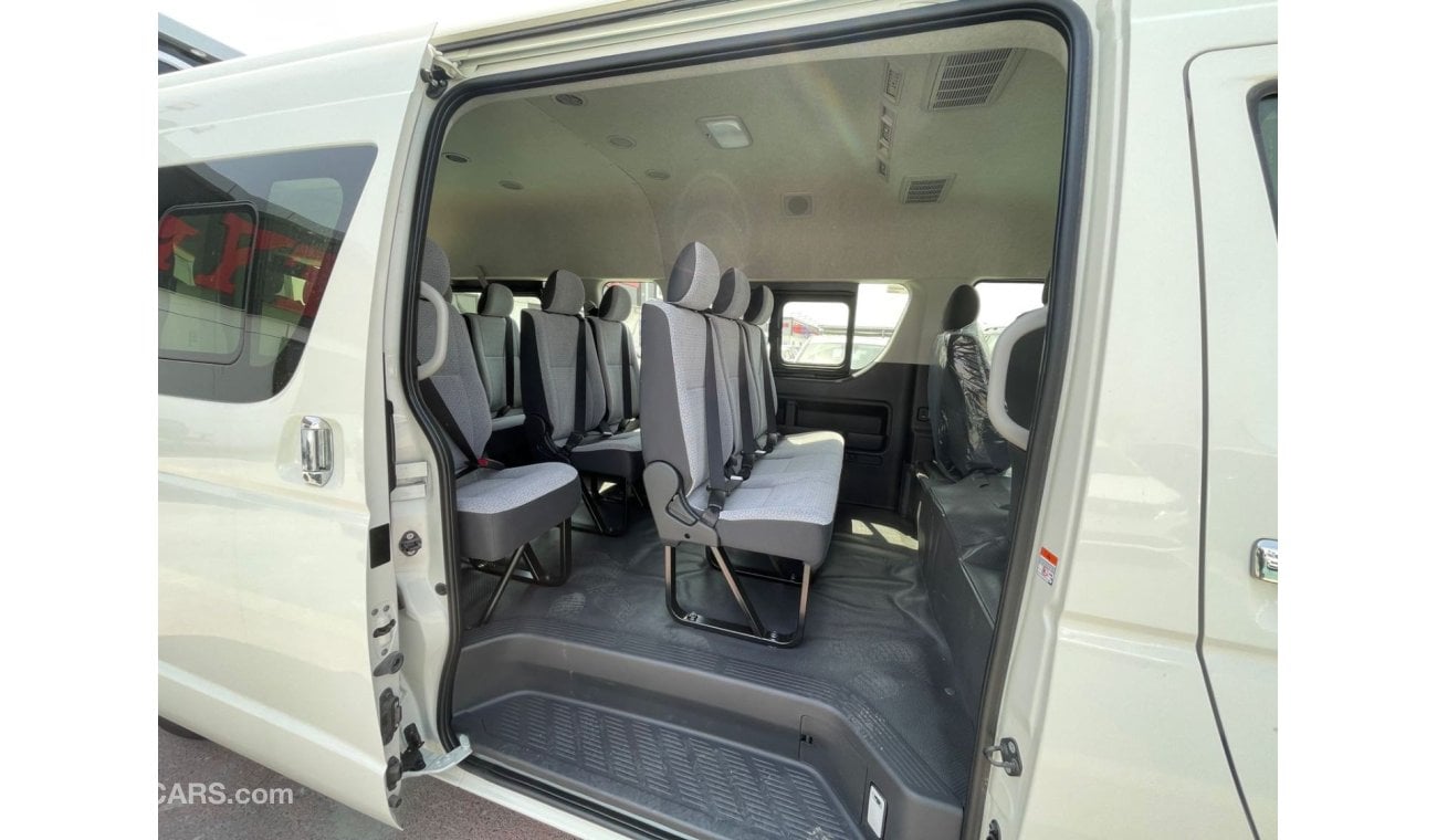 Toyota Hiace GL /// 16 SEATER // DIESEL ENGINE // MODEL 2024