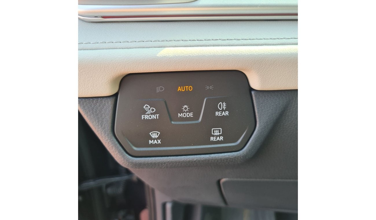 فولكس واجن ID.6 VOLKSWAGEN ID6 CROZZ PRO (2023) HUD PANORAMIC